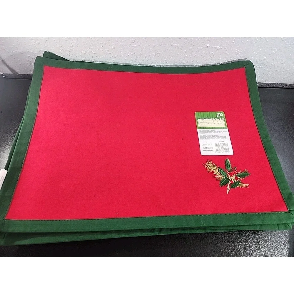 Set of 10 Christmas green Red Placemat with red poinsettias 14